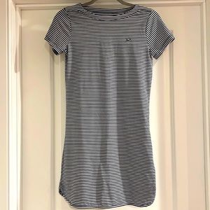 Vineyard Vines striped dress size L